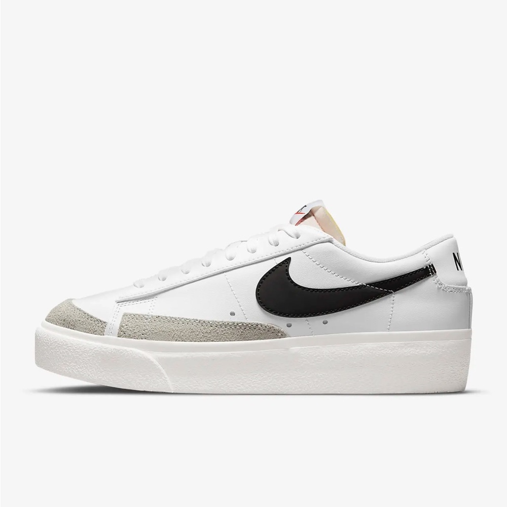 Nike Blazers Low Platform